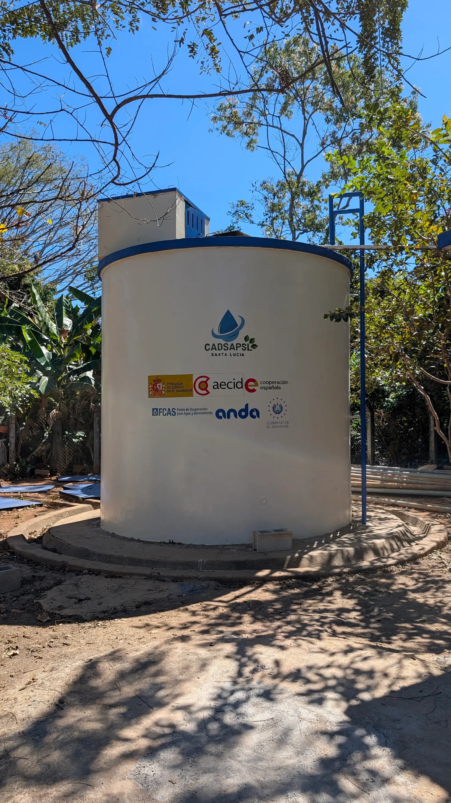 Tanque impermeabilizado entregado por Hunayco